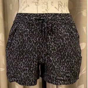 ❌sold❌French connection shorts black cheetah print